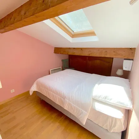 T4 Dans Avec Piscine Apartment