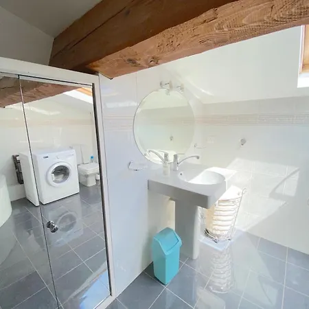 Apartment T4 Dans Avec Piscine